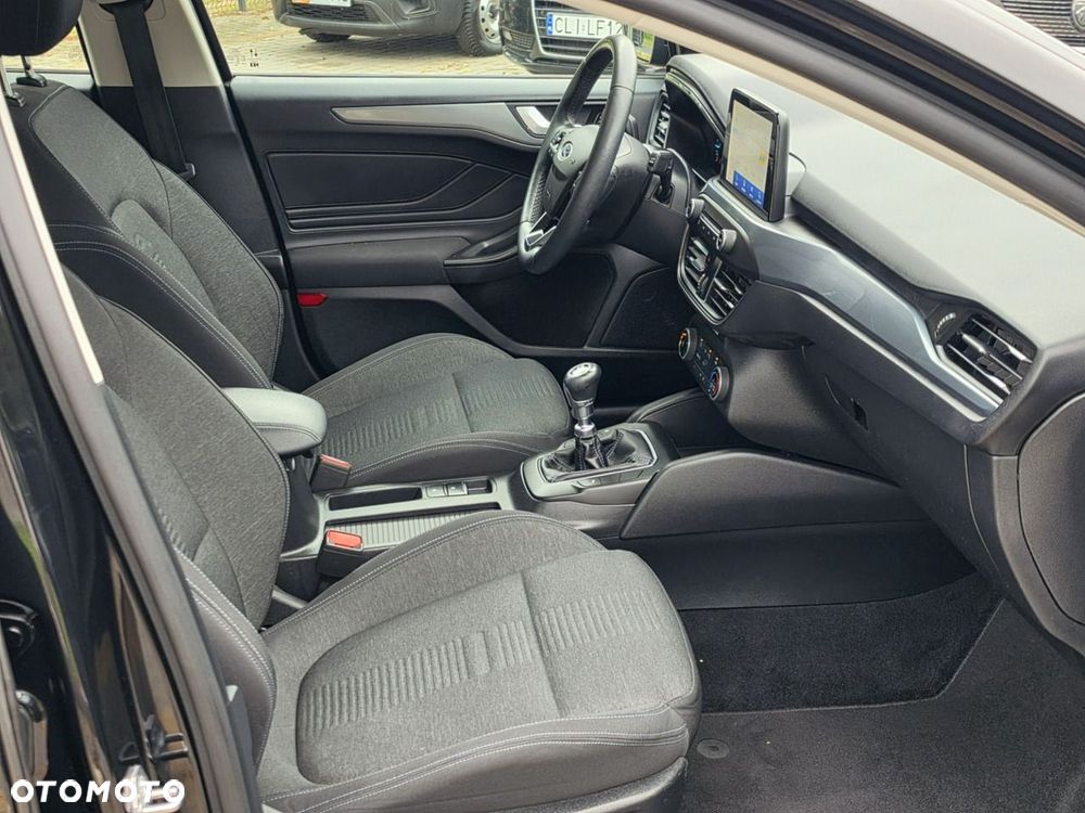 Ford Focus - 8