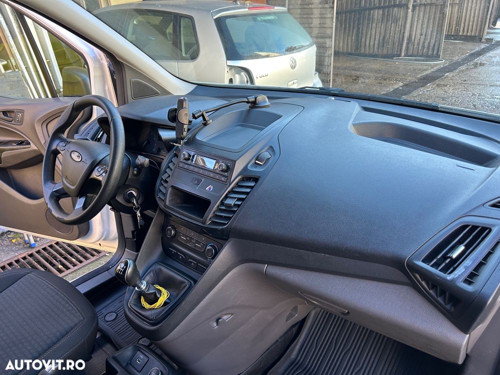 Ford Transit Connect - 10