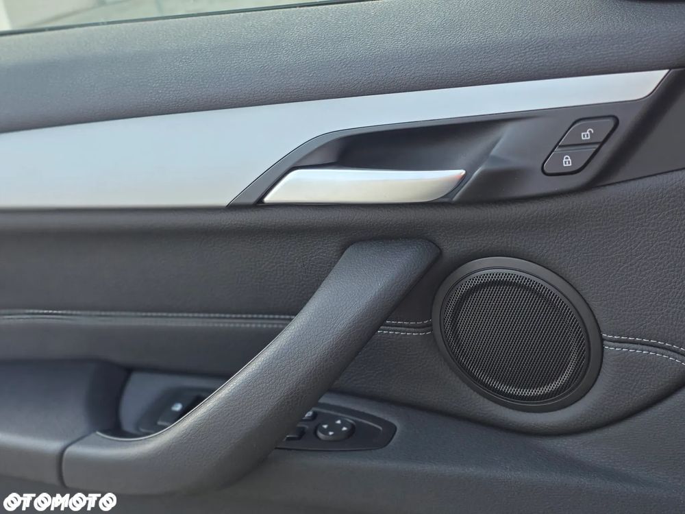 BMW X1 sDrive18i - 7