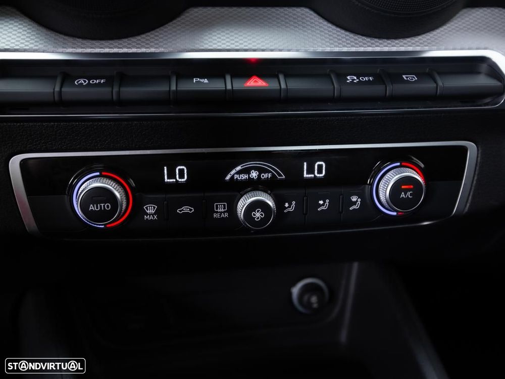 Audi Q2 30 TDI Advanced S tronic - 17