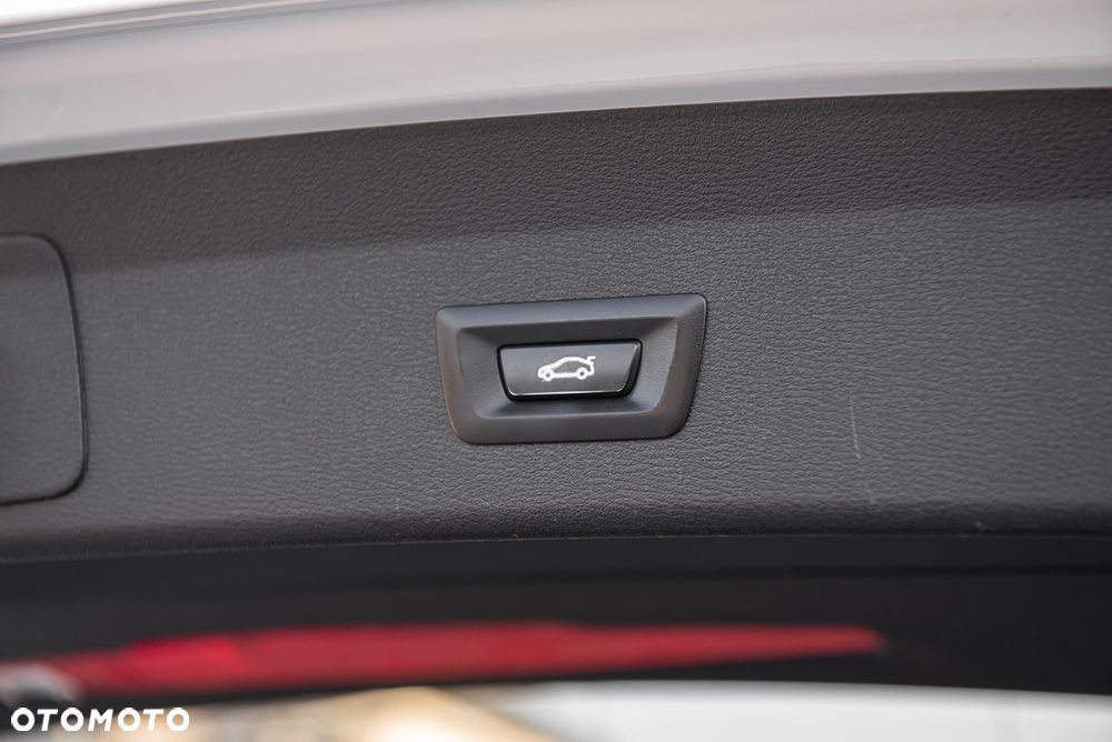 BMW X1 xDrive25d xLine - 31