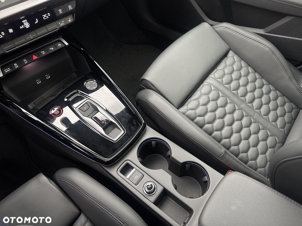 Audi RS3 Sportback - 15