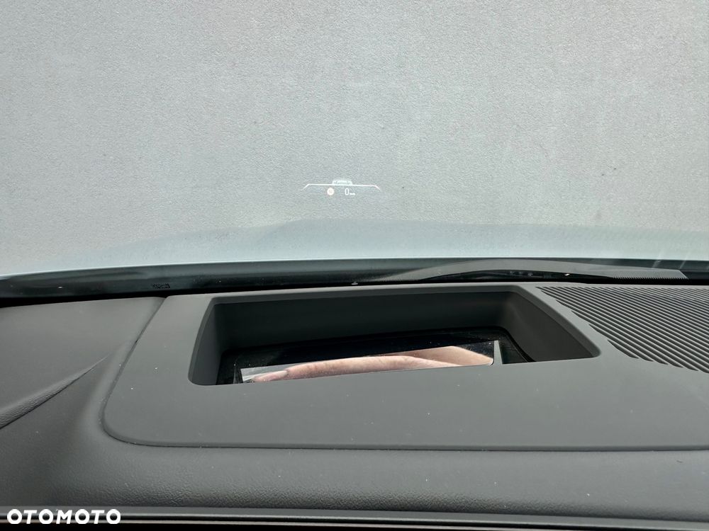 BMW Seria 5 520d xDrive mHEV M Sport - 34
