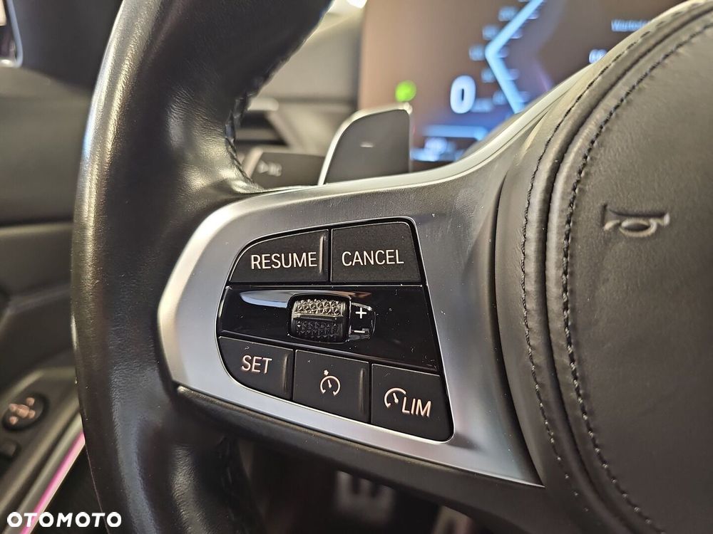 BMW Seria 3 - 16