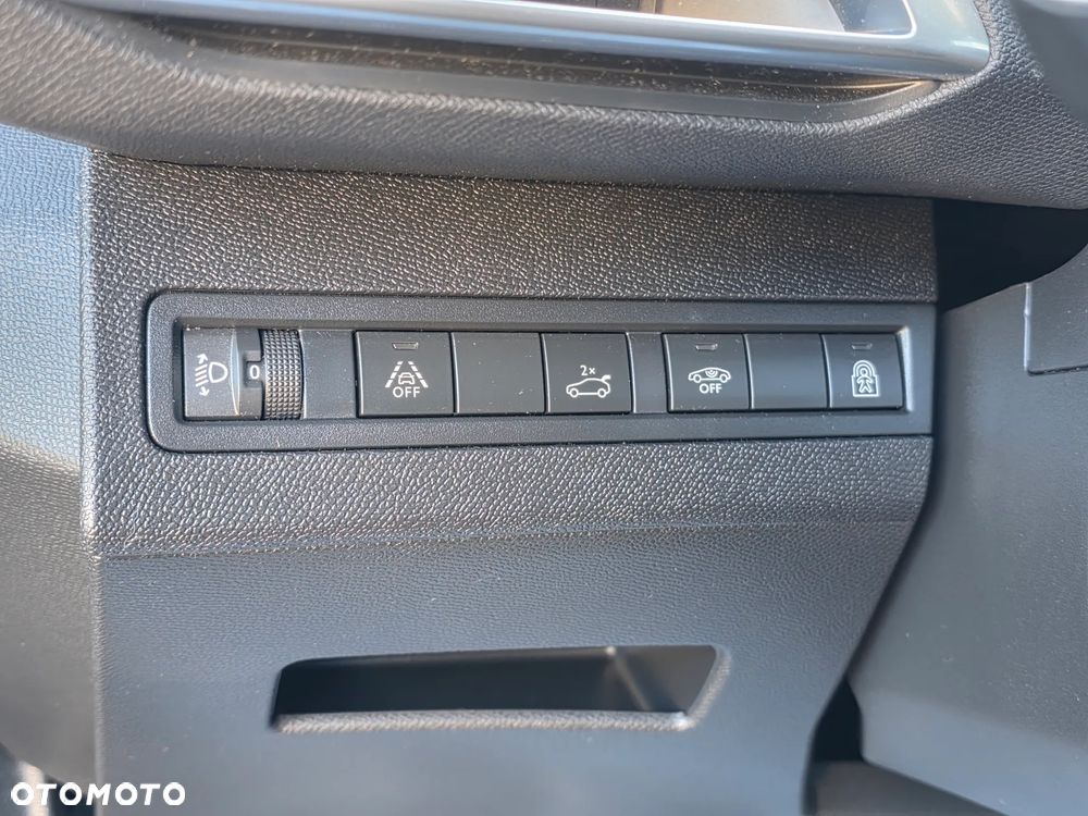 Peugeot 5008 1.5 BlueHDi Road Trip S&S - 21