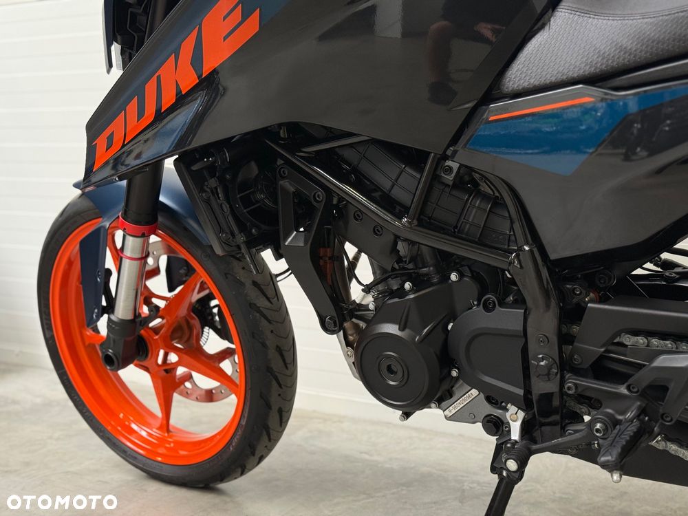 KTM Duke - 32