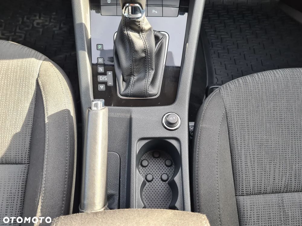 Skoda Octavia 2.0 TDI Style DSG - 21