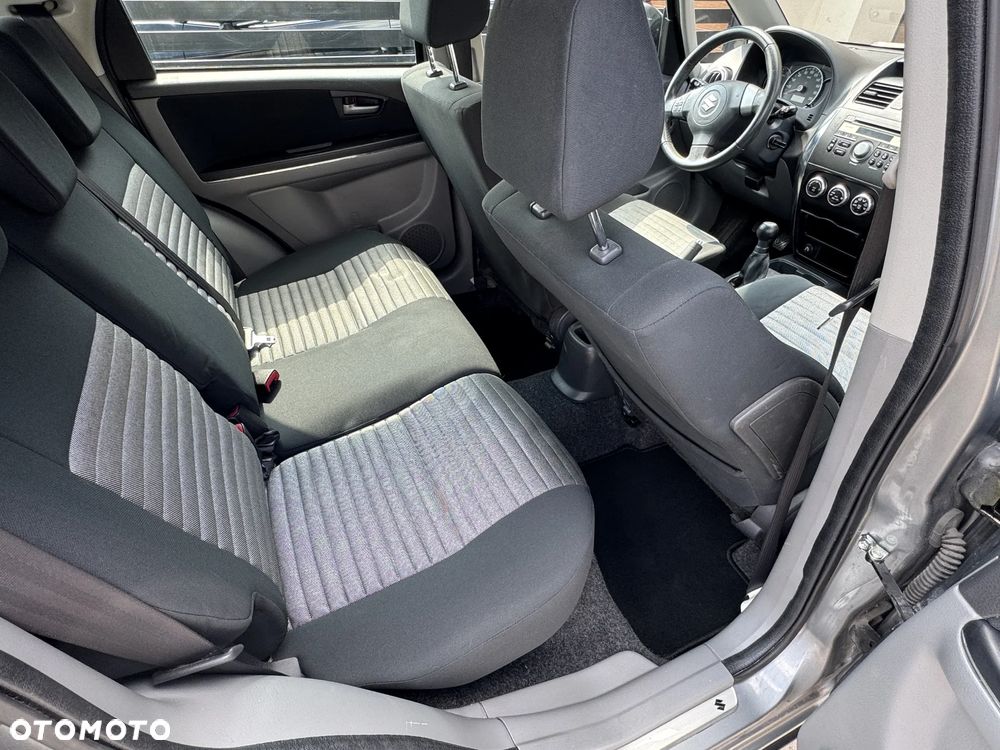 Suzuki SX4 1.6 VVT 4x4 Comfort - 29
