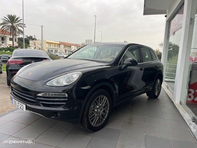 Porsche Cayenne - 2
