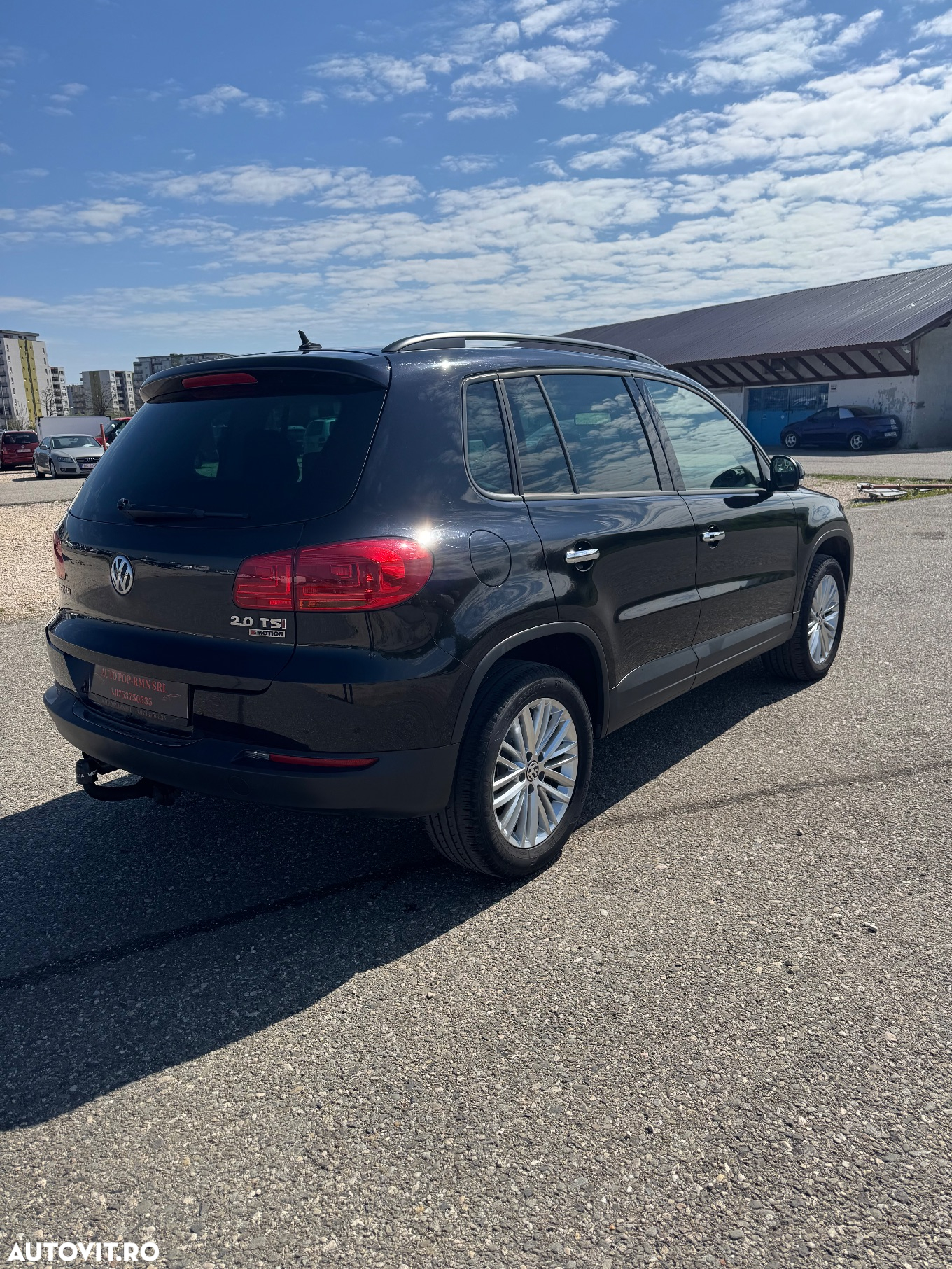 Volkswagen Tiguan 2.0 TSI 4Motion DSG Sport & Style - 4