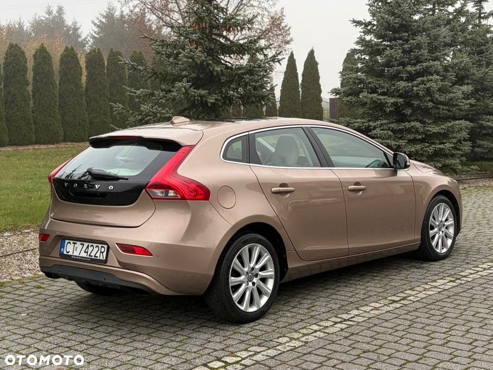 Volvo V40 D2 Summum - 6
