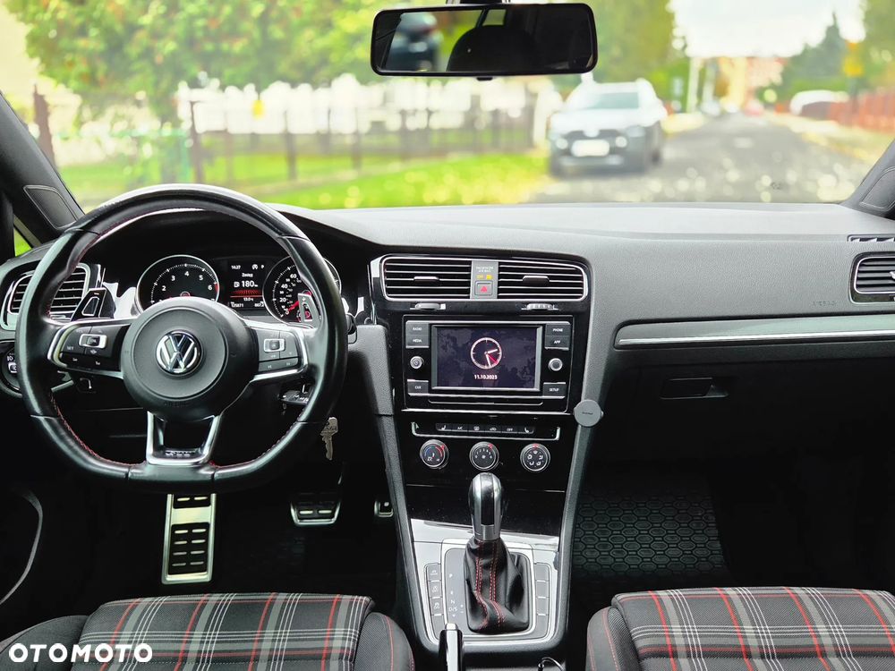 Volkswagen Golf GTI 2.0 TSI OPF DSG Performance - 8