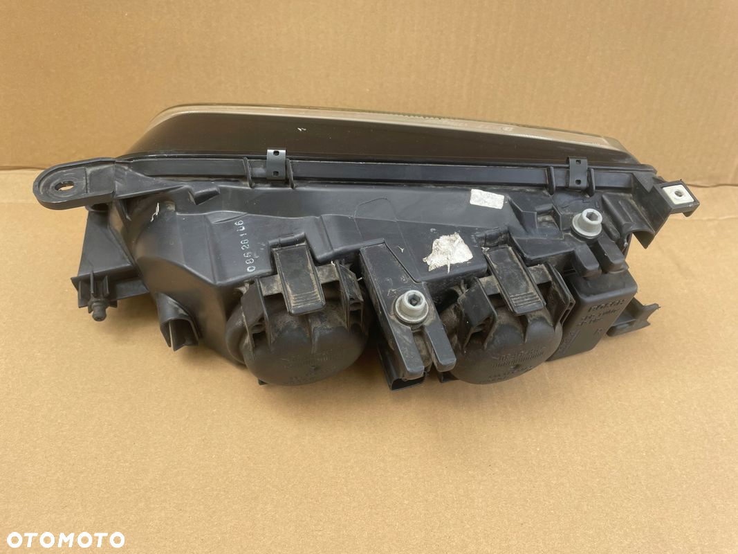 Mazda 626, 2000, 2002 Prawa Przednia Lampa Europa - 4