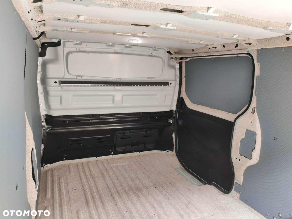 Renault Trafic - 10