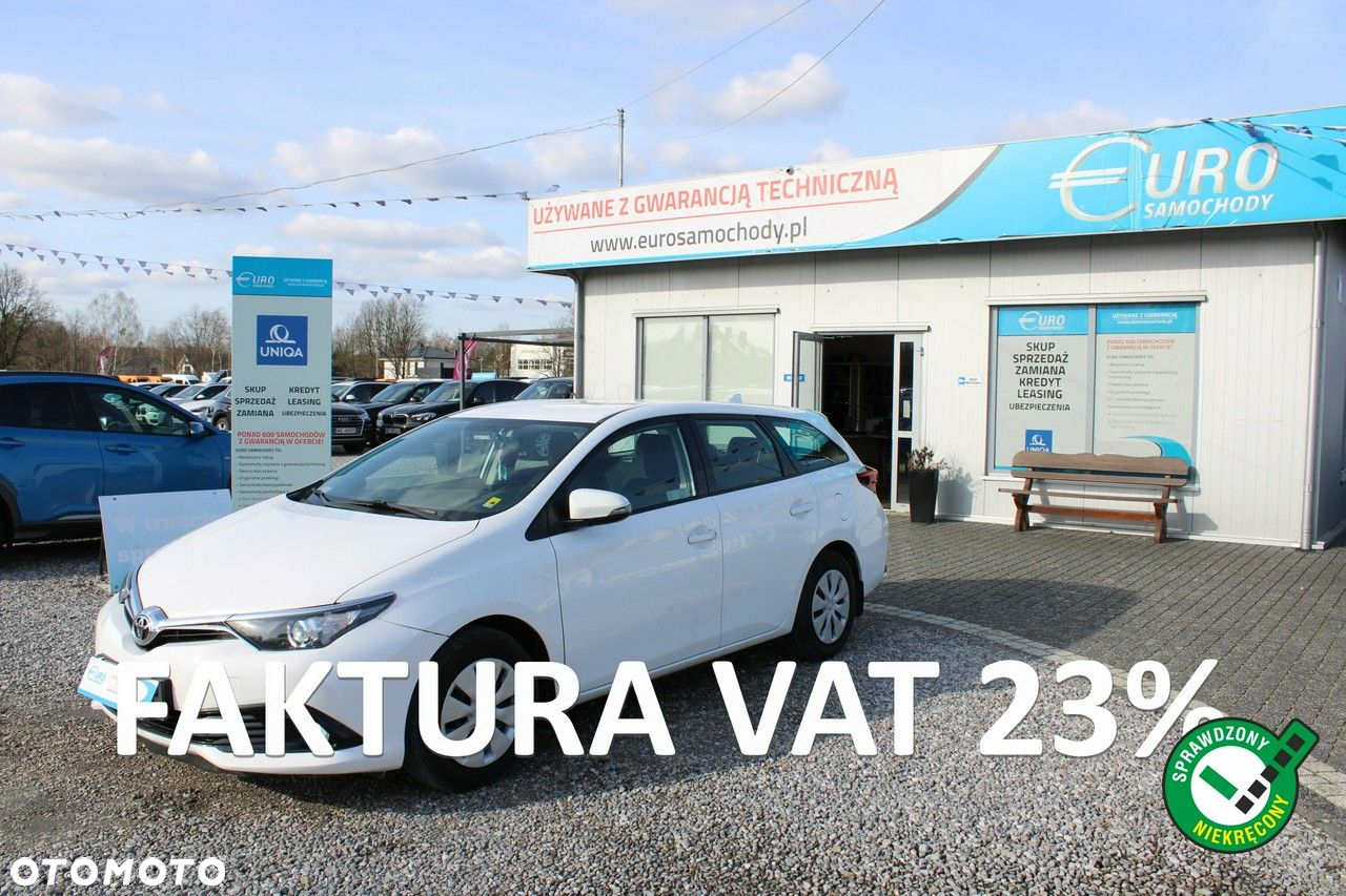 Toyota Auris - 2