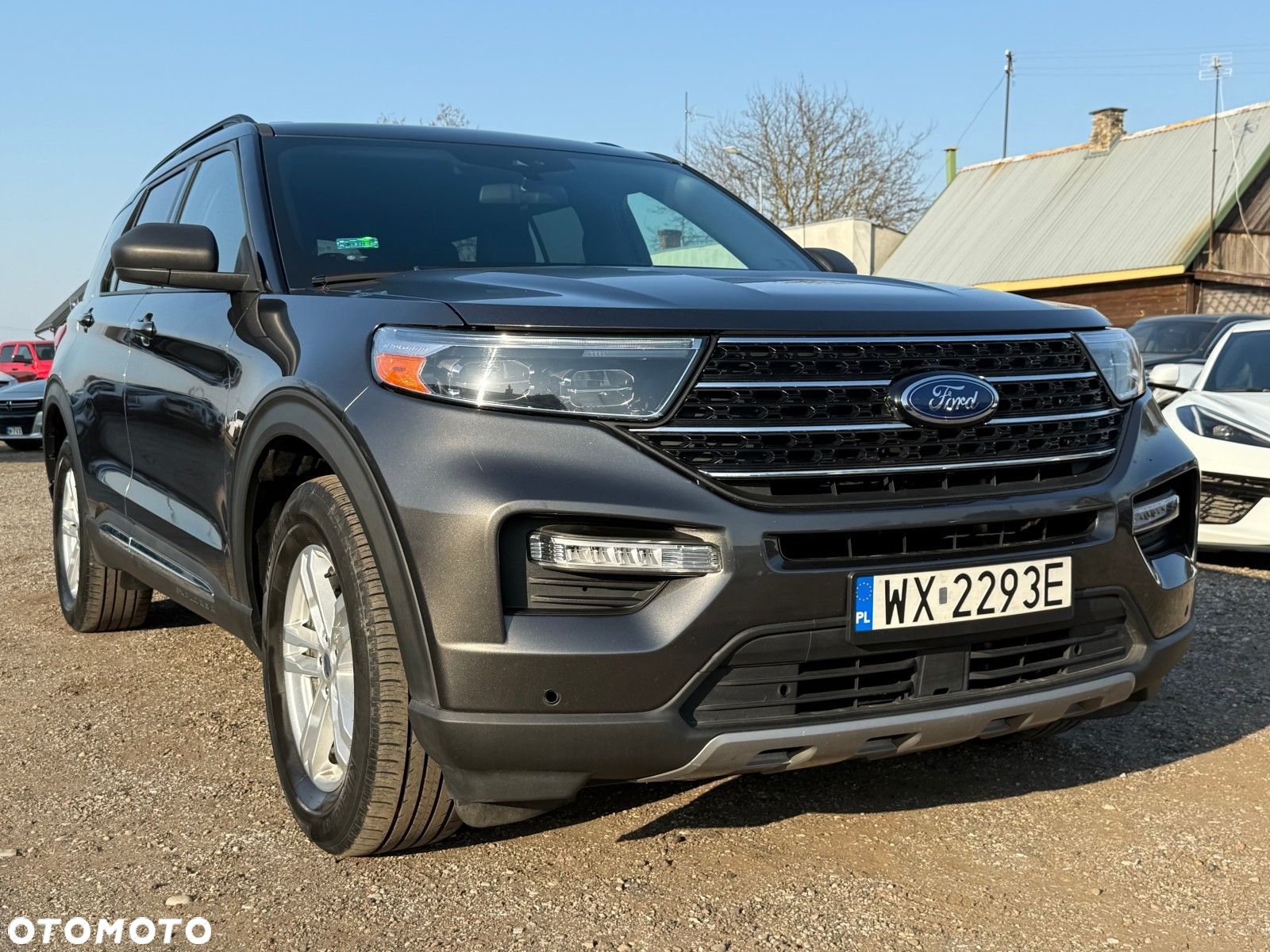Ford Explorer - 2