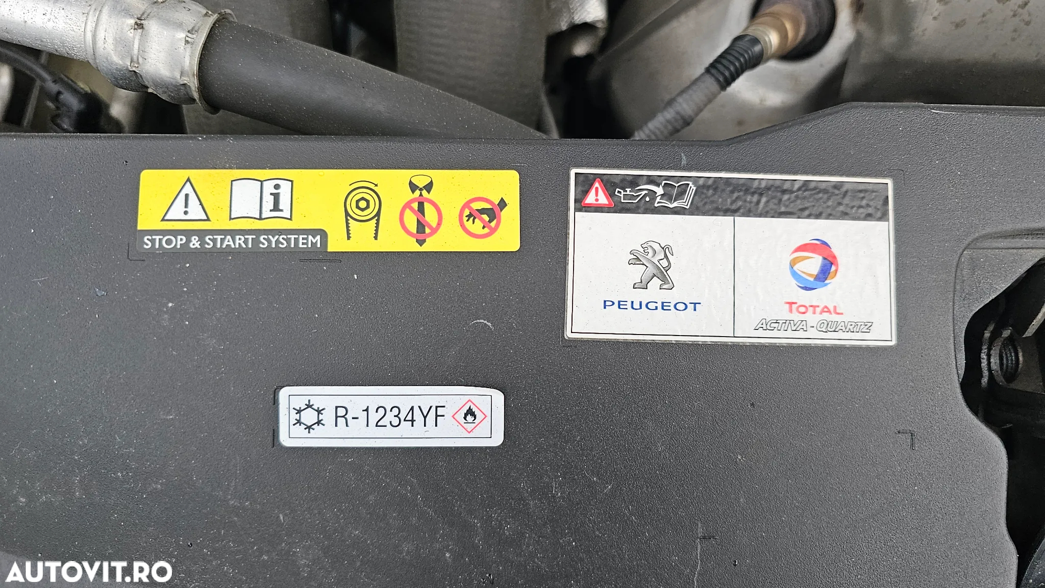 Peugeot 308 1.2 L PureTech Turbo Active - 26