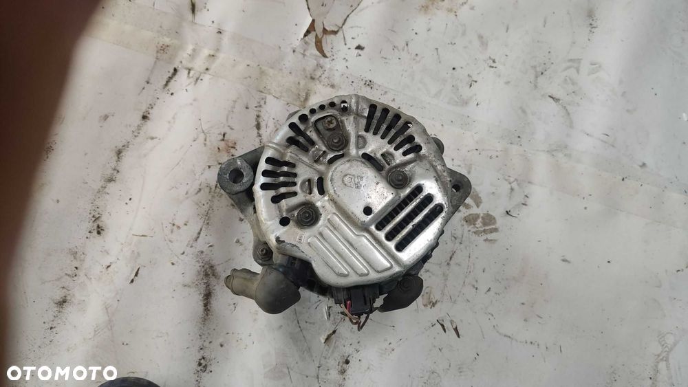 Alternator LEXUS IS 200 2.0 Benzyna - 2