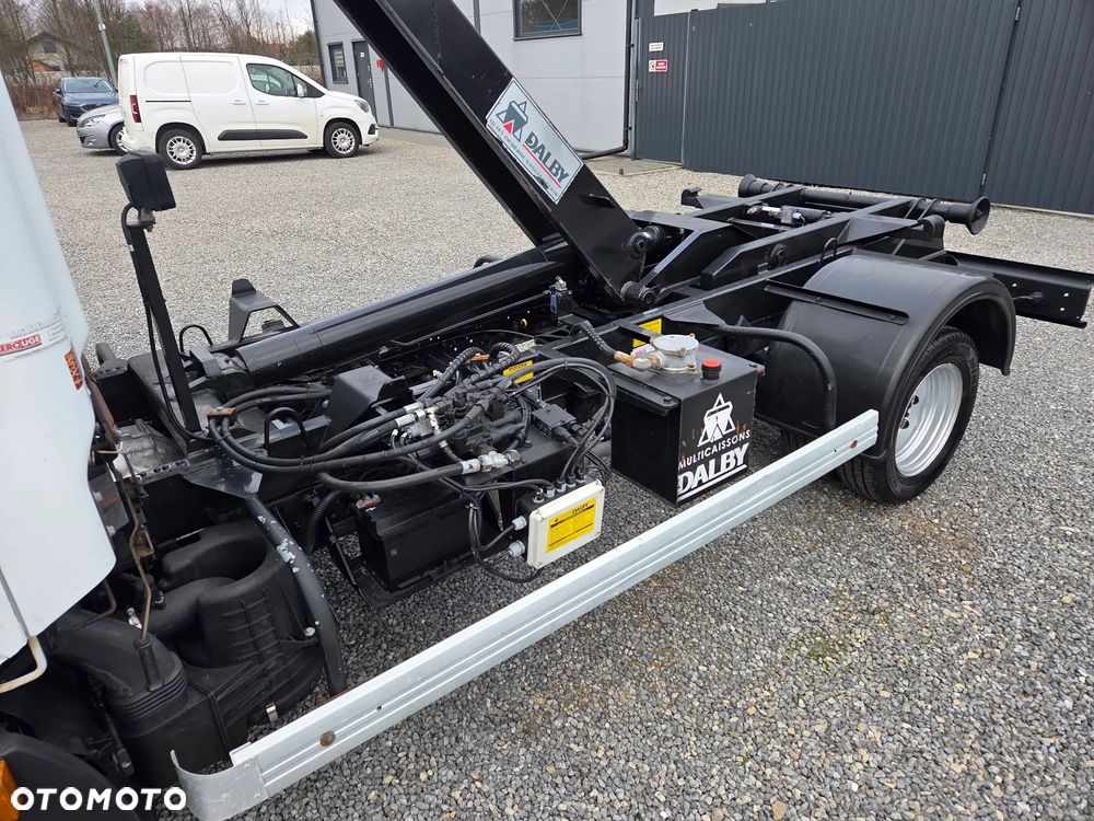 Renault Maxity 2.5 DCI 110KM/ Hakowiec / DMC 3.5T / - 8