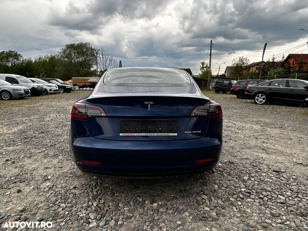 Tesla Model 3 Premium Langstreckenbatterie AWD Dual Motor - 8