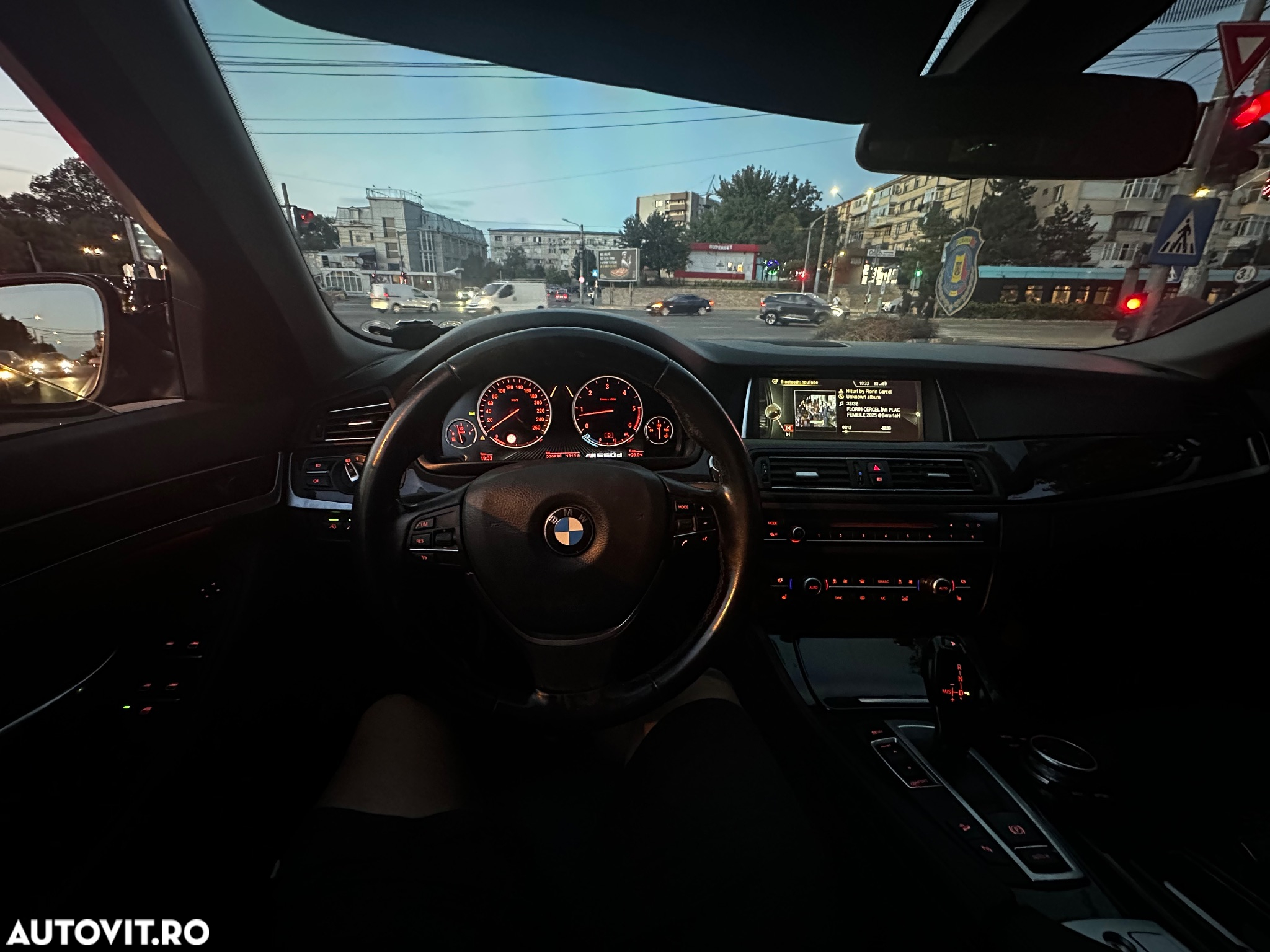 BMW Seria 5 530d xDrive - 6