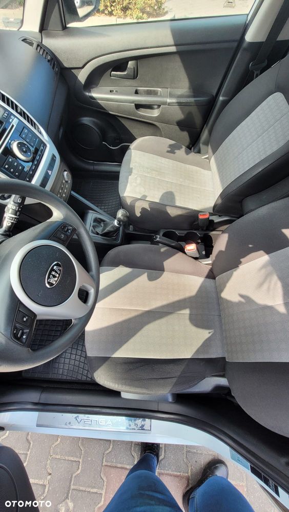 Kia Venga 1.4 M - 10