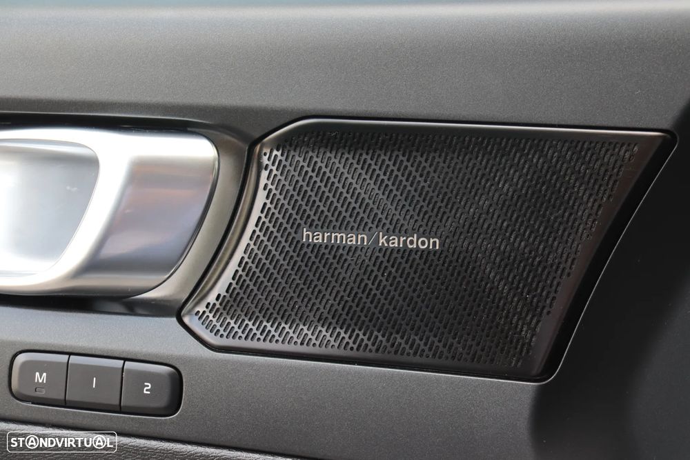 Volvo C40 Recharge Twin First Edition - 28