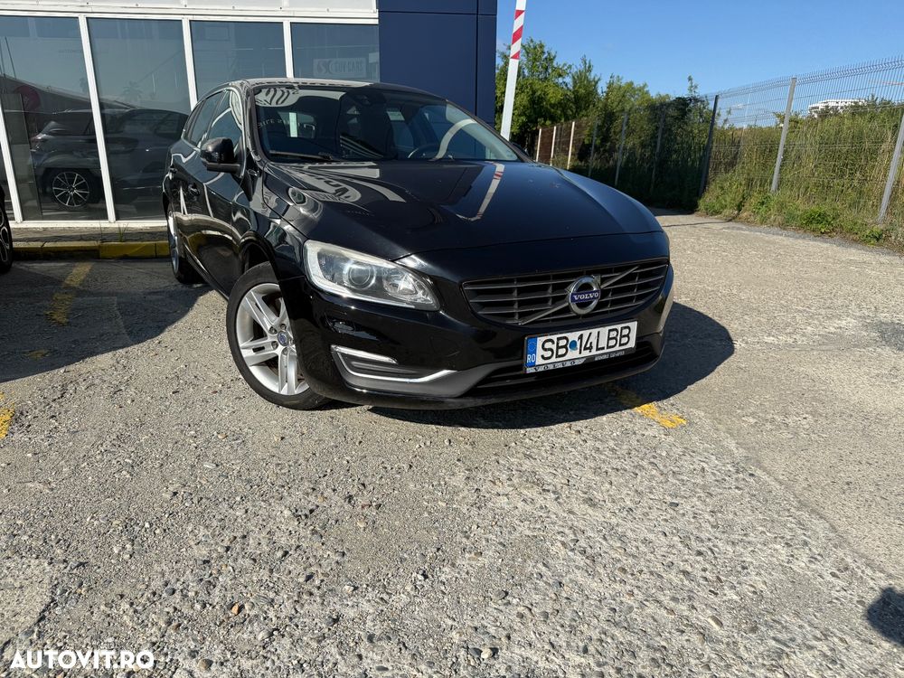 Volvo V60 D5 Basic - 1