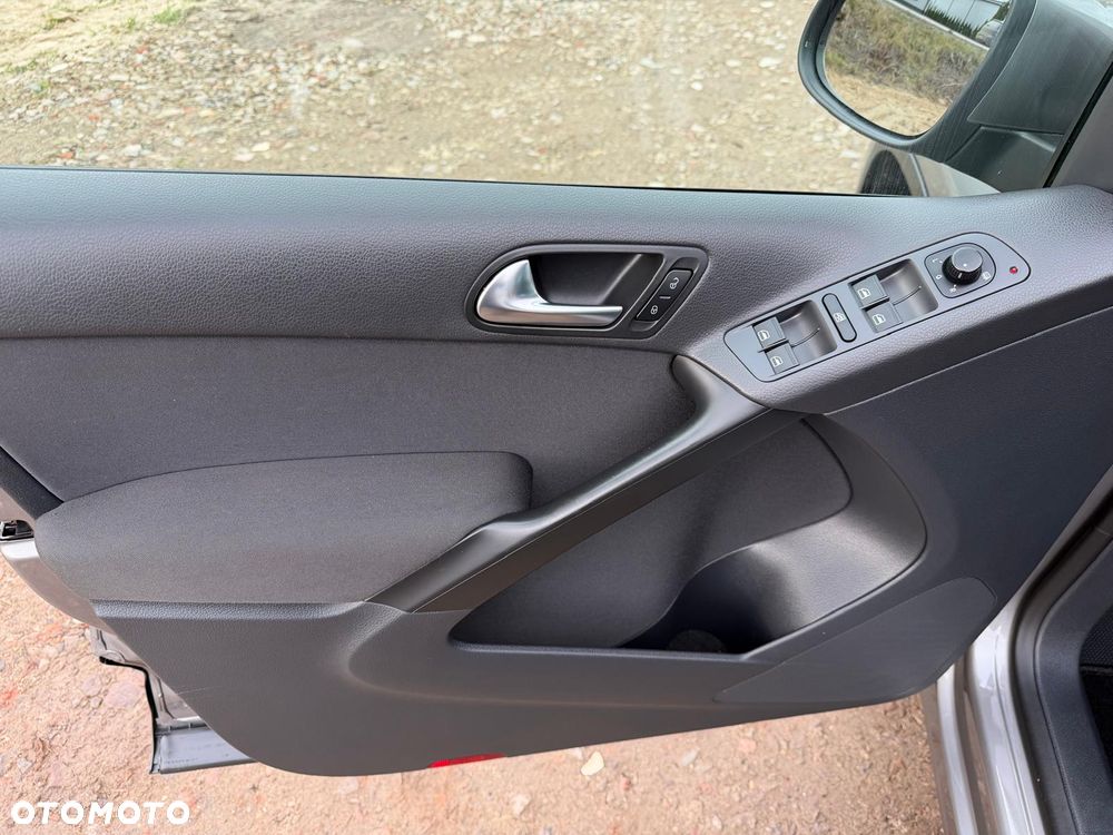 Volkswagen Tiguan - 11