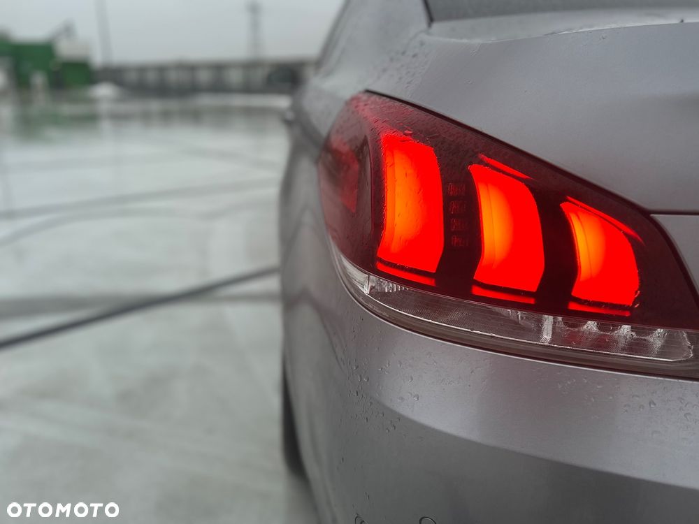 Peugeot 508 RXH 2.0 HDi HYbrid4 - 9