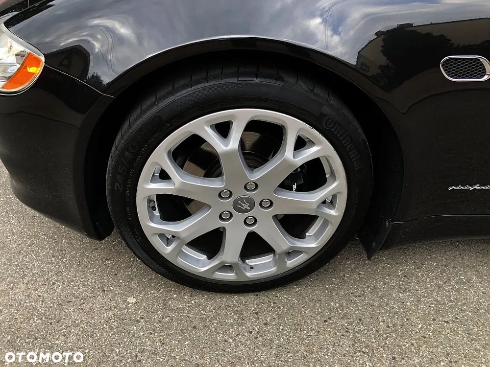 Maserati Quattroporte - 33