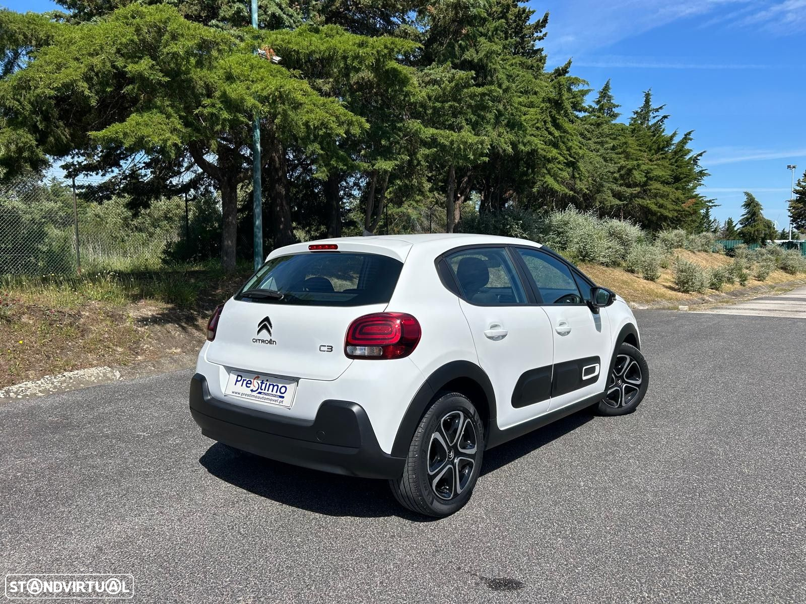 Citroën C3 1.2 PureTech Shine - 4