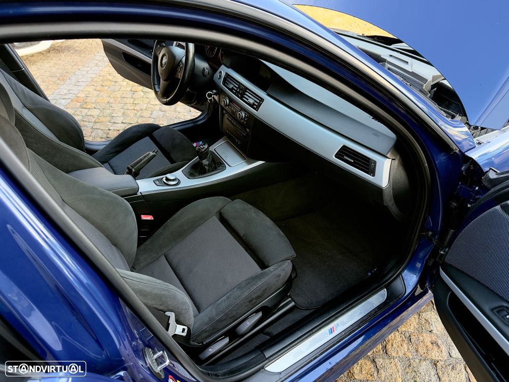 BMW 320 d Navigation Sport - 51