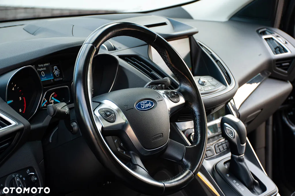 Ford Kuga 2.0 TDCi 4WD Titanium Plus - 23