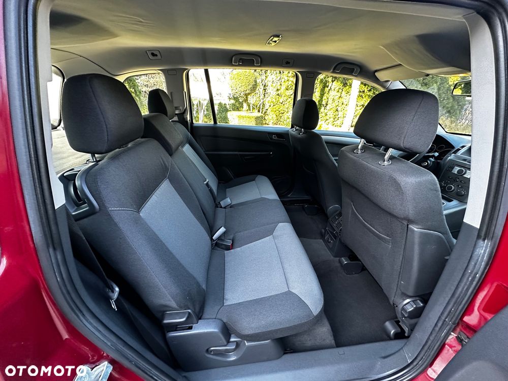 Opel Zafira 2.2 Innovation - 7