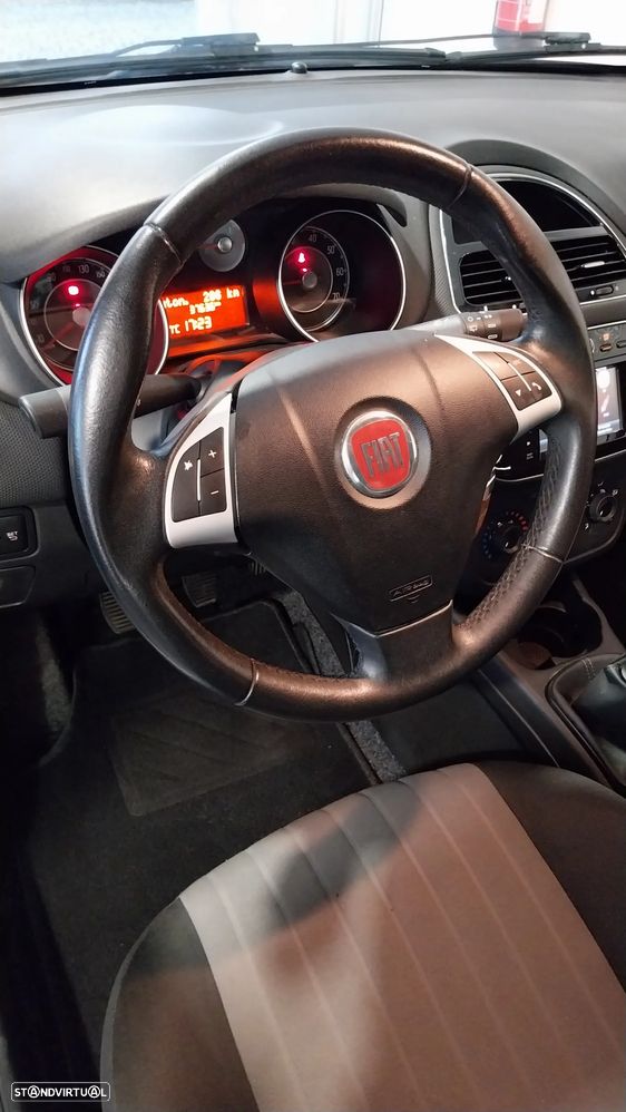 Fiat Punto 1.2 Lounge S&S - 8