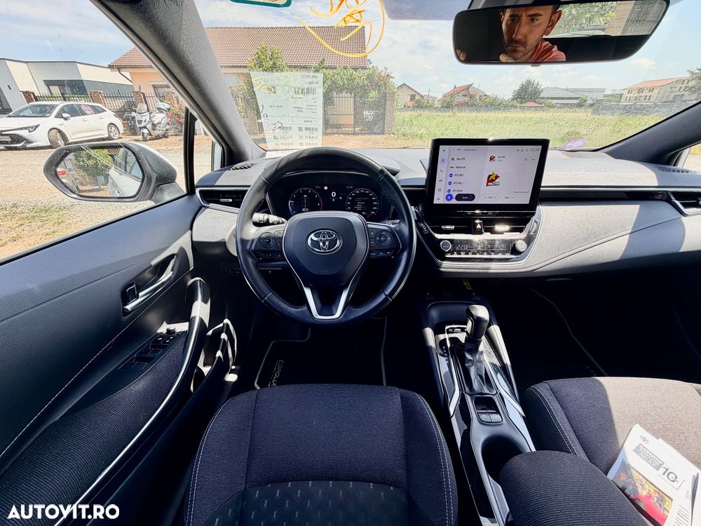 Toyota Corolla 1.8 Business Edition - 13