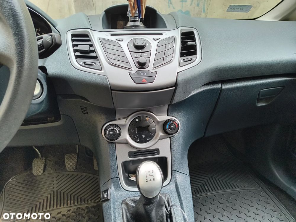 Ford Fiesta 1.25 Trend - 10