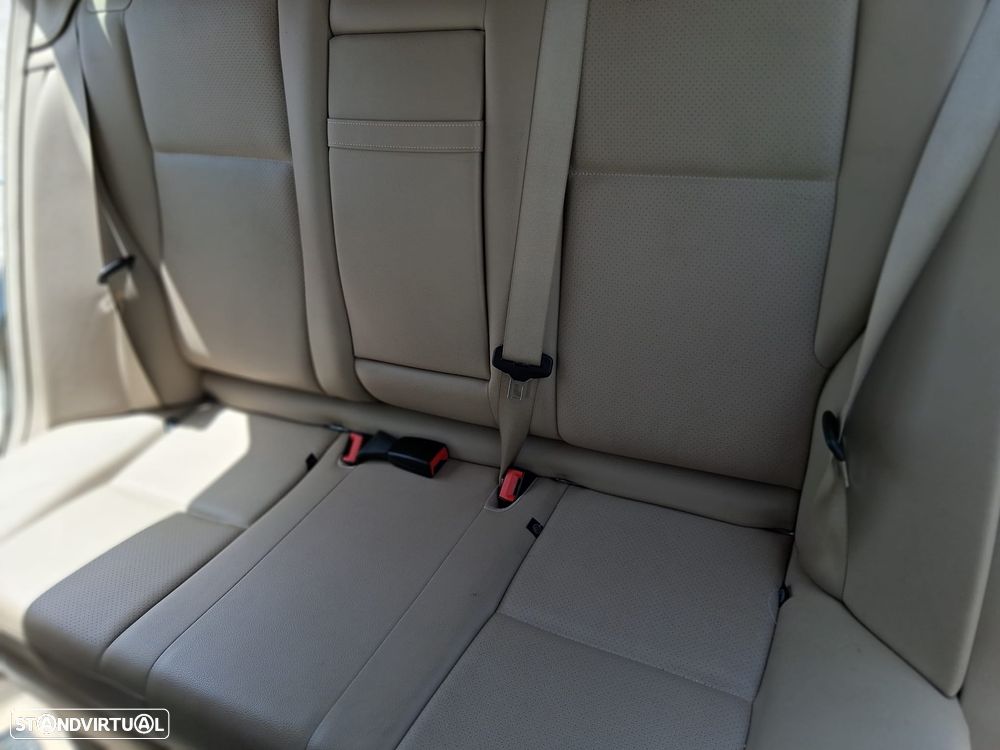 Mercedes-Benz C 220 - 10