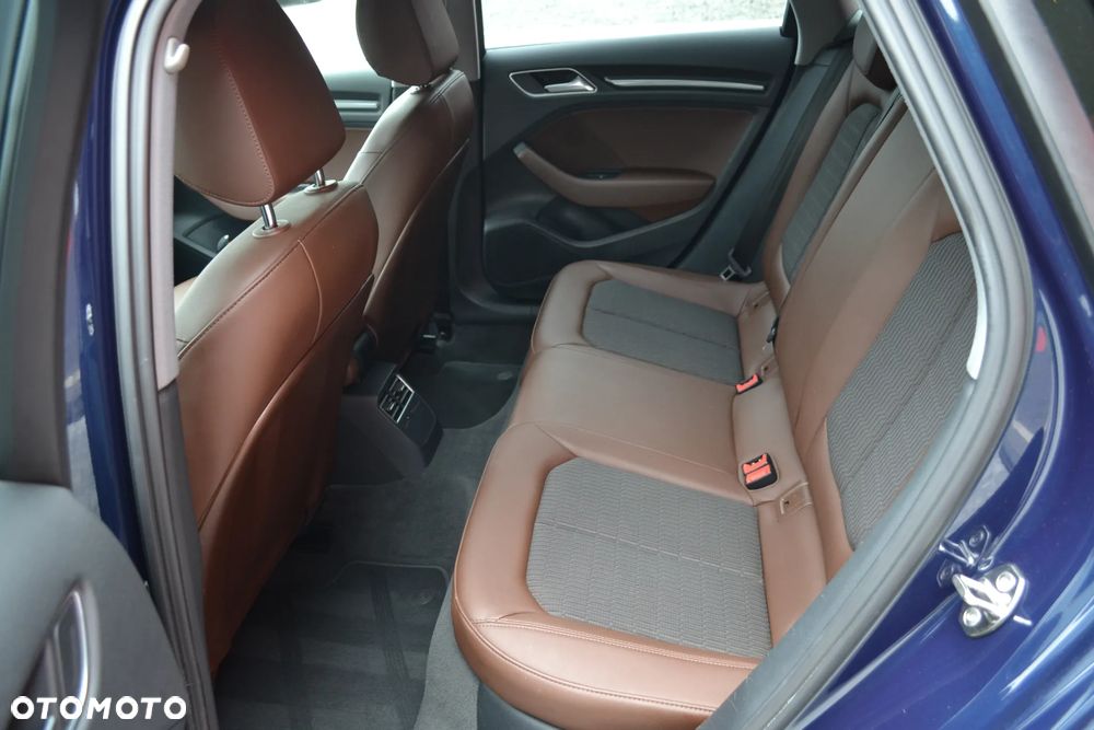 Audi A3 Sportback - 9