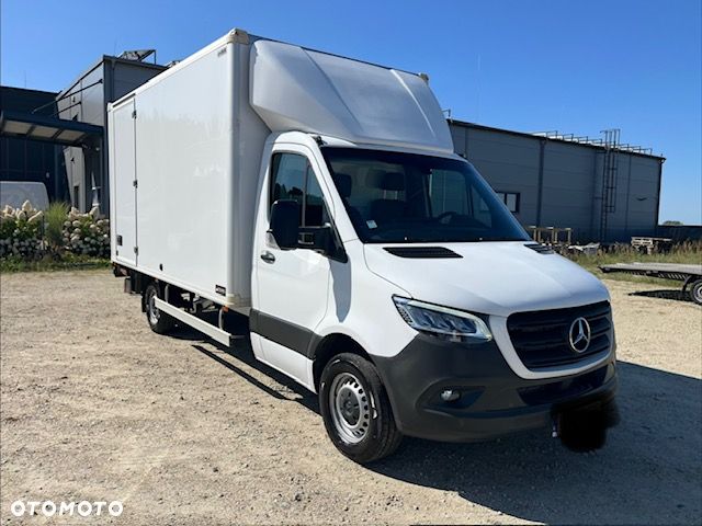 Mercedes-Benz Sprinter - 4