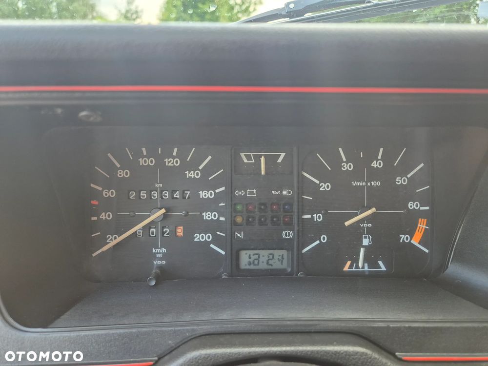 Volkswagen Polo 1.3 CL - 16