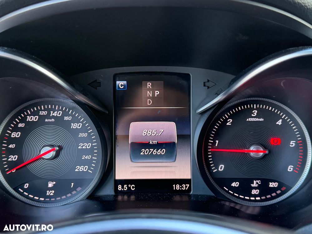 Mercedes-Benz GLC 250 d 4MATIC 9G-TRONIC - 37