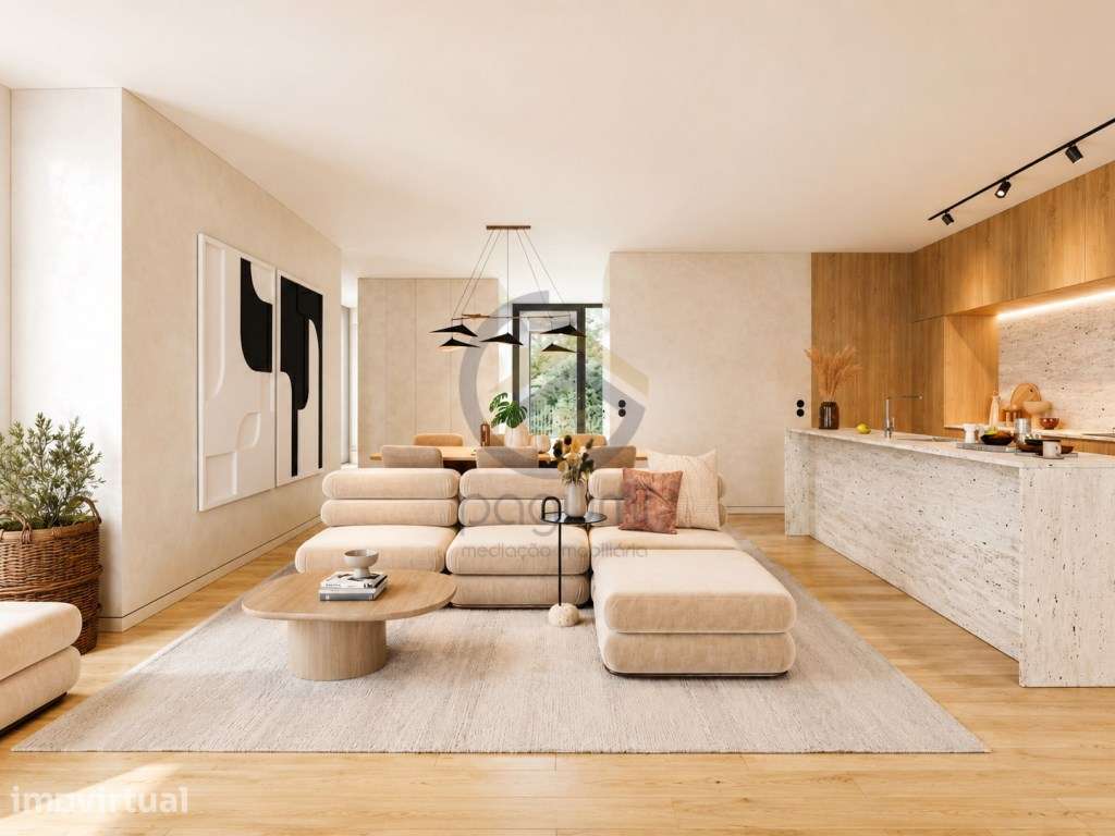 T2 Novo | A 2 Minutos da A4 | Varanda de 31,7 m² e garagem dupla - Grande imagem: 3/22