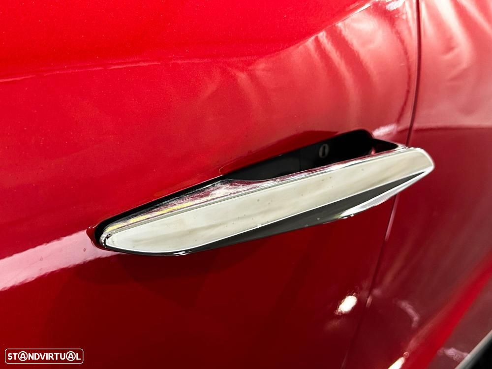 DS DS3 Crossback E-TENSE PERFORMANCE LINE + - 16