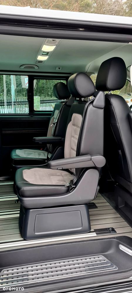 Volkswagen Multivan - 15