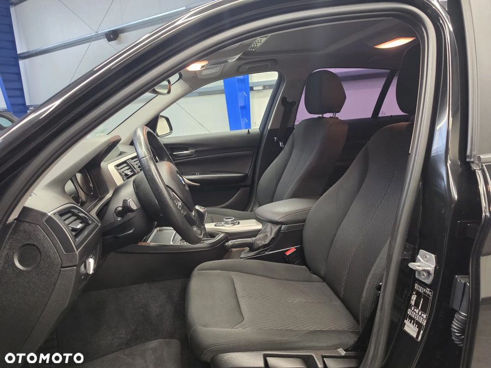 BMW Seria 1 118d Edition Metropolitan - 23