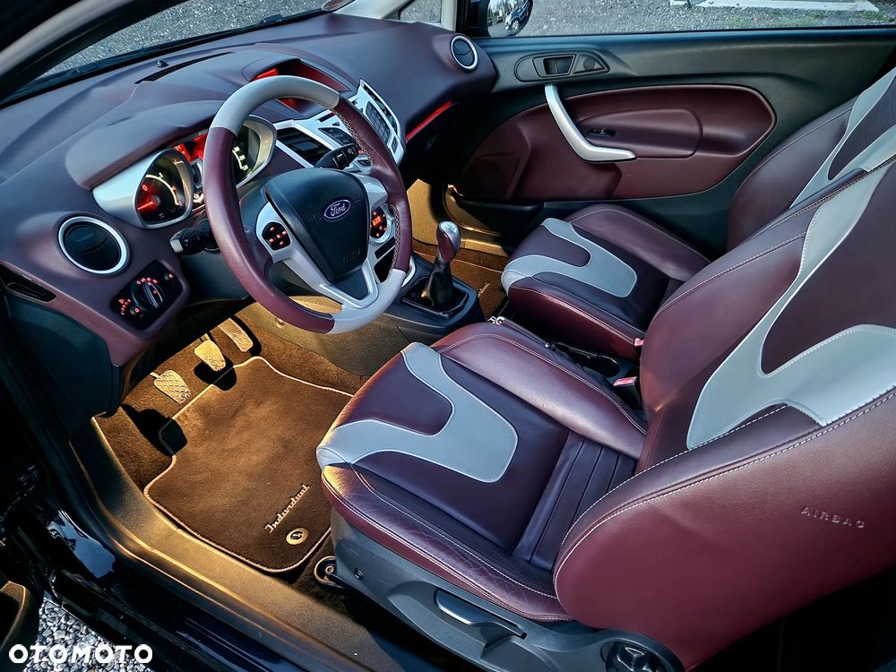 Ford Fiesta - 13
