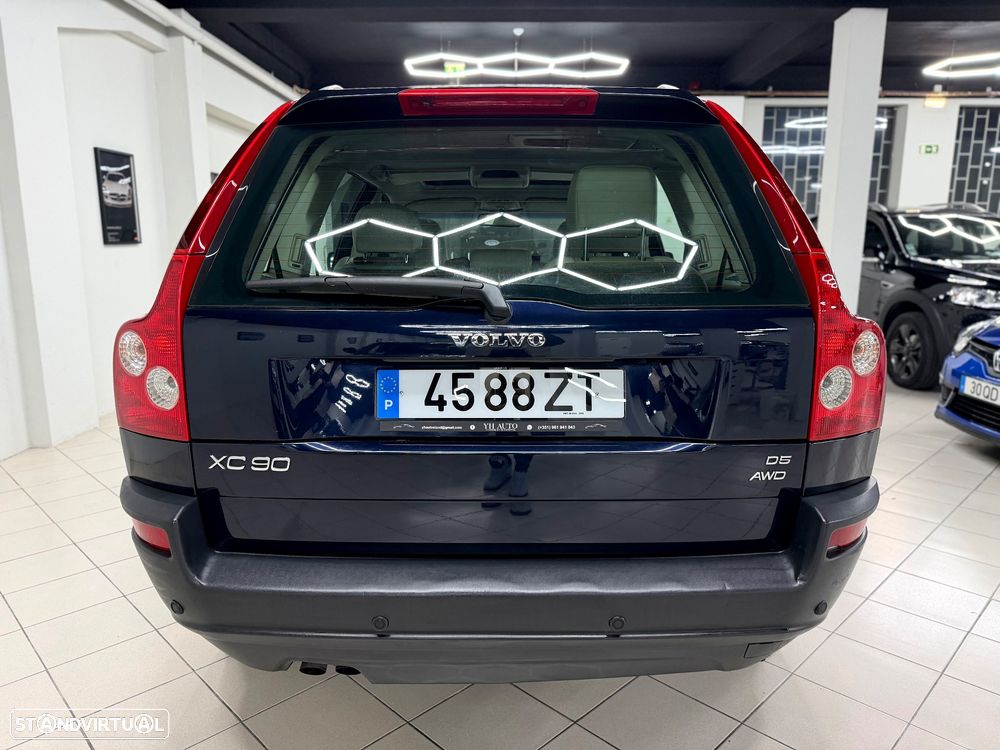 Volvo XC 90 2.4 D5 7L Nivel 3 Auto. - 7