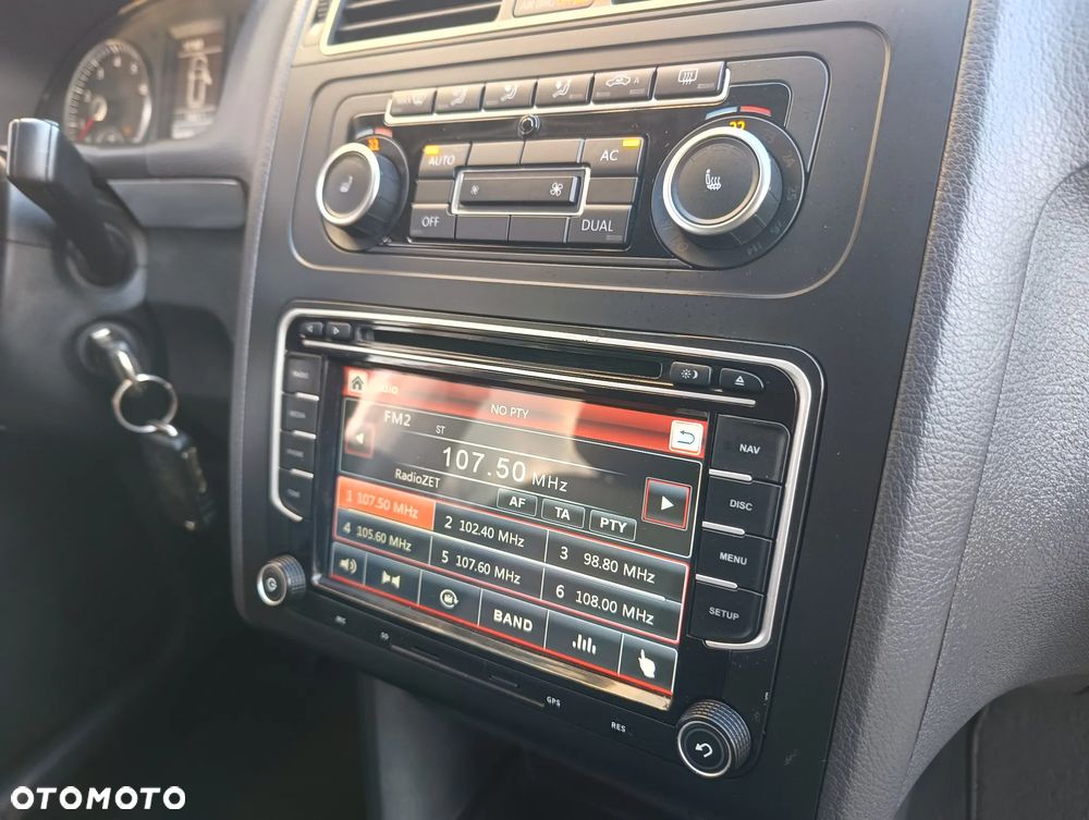 Volkswagen Touran 1.4 TSI STYLE - 14